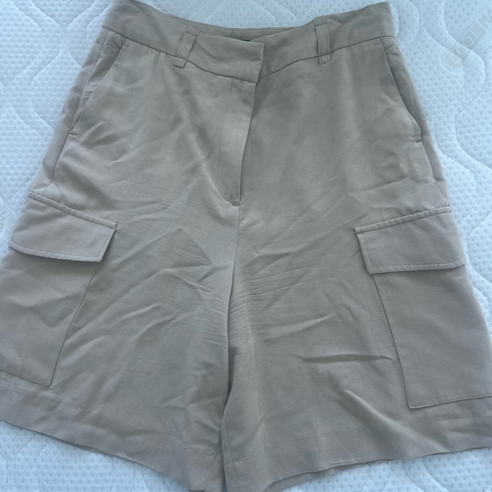 Zara Beige Cargo Shorts for Women
